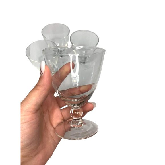 Set of 4 Clear Crystal Glasses Unknown Design - Picture 4 of 5